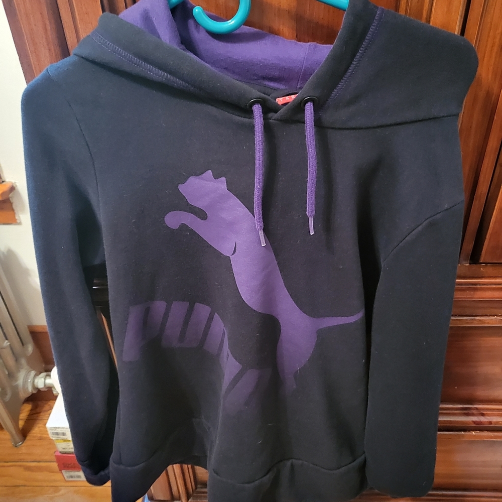 Womens  Puma hooded  Sweat Shirt